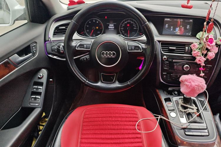 Used Audi A4L 2016 35 TFSI Collector's Edition Automatic Standard Model Steering Wheel