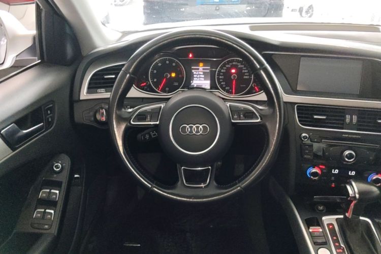 Used Audi A4L 2016 35 TFSI Collector's Edition Automatic Standard Model Steering Wheel
