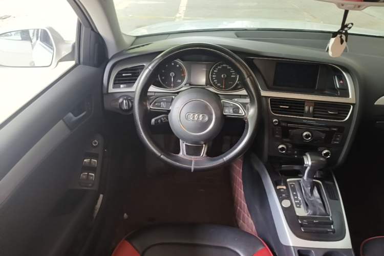 Used Audi A4L 2016 35 TFSI Collector's Edition Automatic Standard Model Steering Wheel