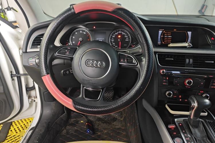 Used Audi A4L 2016 35 TFSI Collector's Edition Automatic Standard Model Steering Wheel