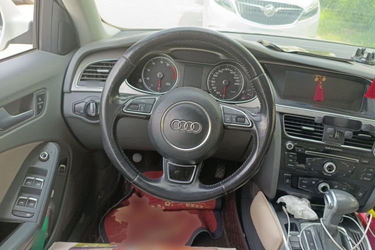 Used Audi A4L 2016 30 TFSI Automatic Comfort Model Steering Wheel
