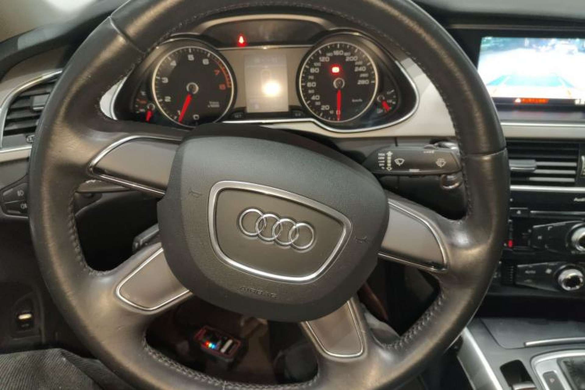 Used Audi A4L 2016 30 TFSI Collector's Edition Automatic Comfort Model Steering Wheel