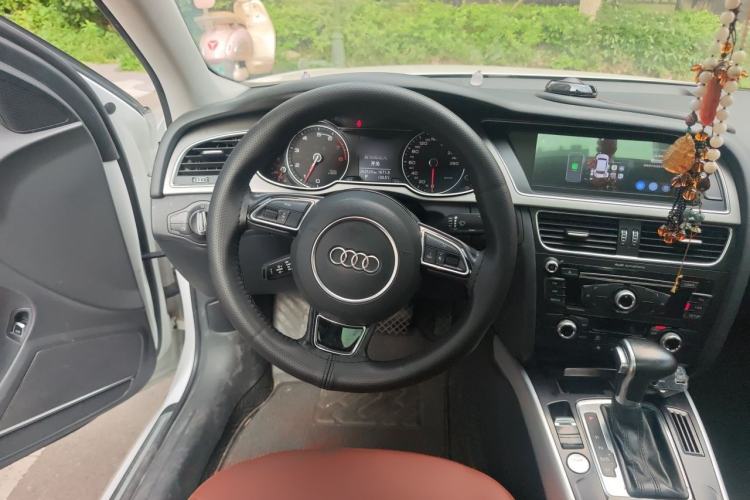 Used Audi A4L 2016 35 TFSI Collector's Edition Automatic Standard Model Steering Wheel