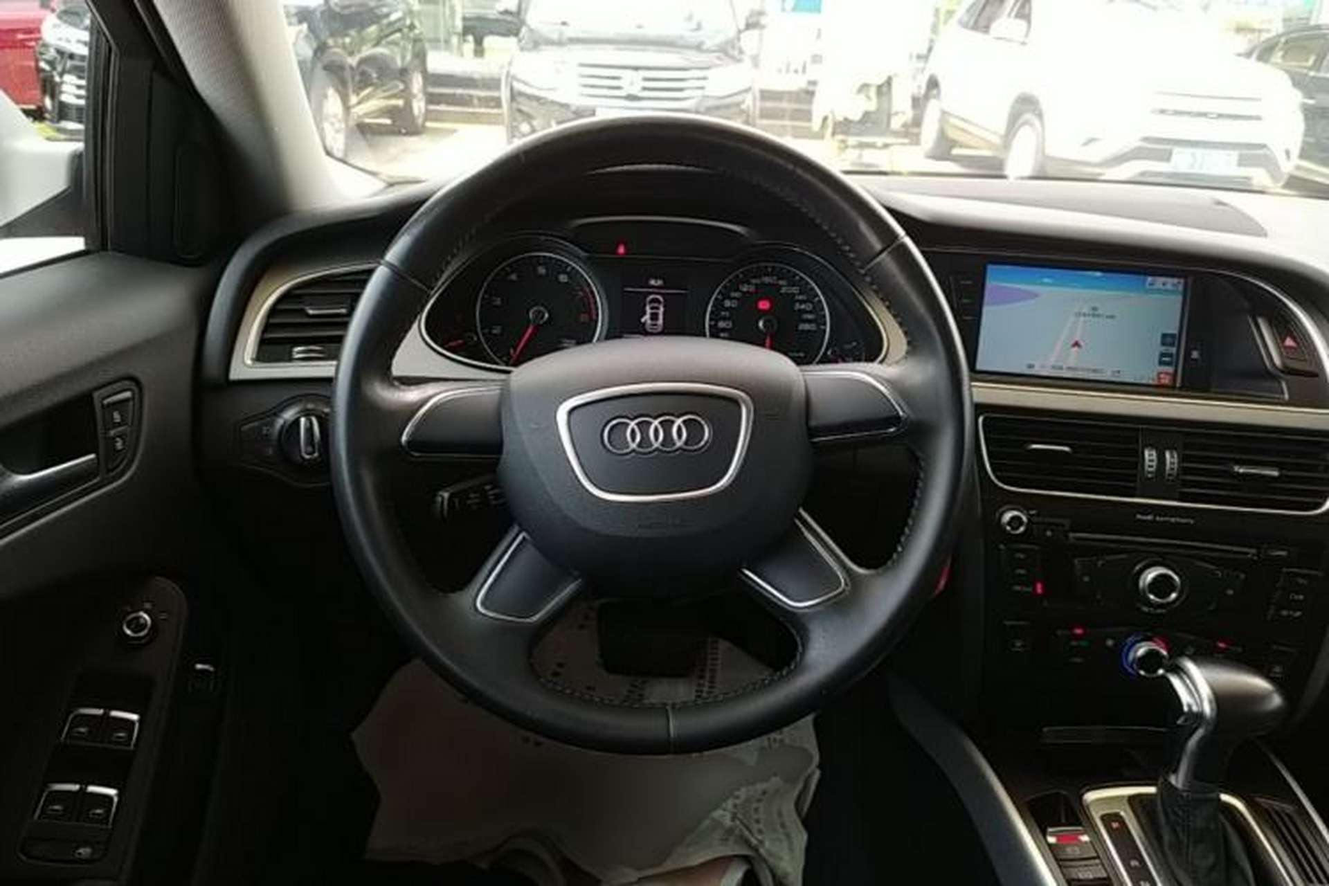 Used Audi A4L 2016 30 TFSI Collector's Edition Automatic Comfort Model Steering Wheel