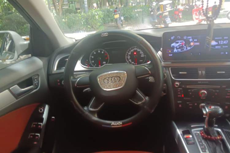 Used Audi A4L 2016 30 TFSI Collector's Edition Automatic Comfort Model Steering Wheel