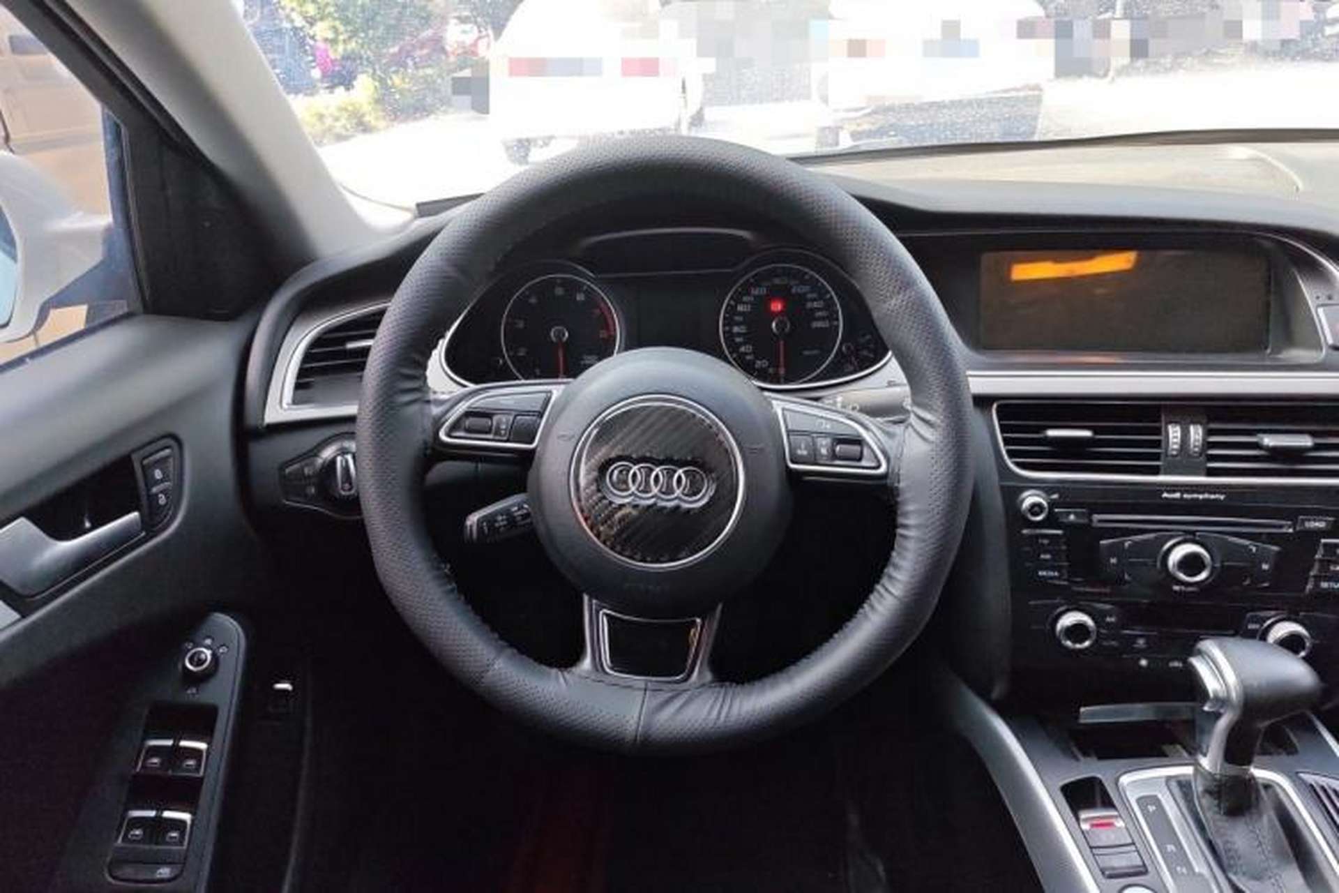 Used Audi A4L 2016 35 TFSI Automatic Standard Model Steering Wheel