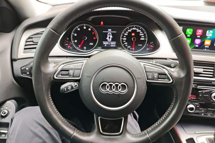 Used Audi A4L 2016 35 TFSI Collection Edition S line Comfort Model Steering Wheel