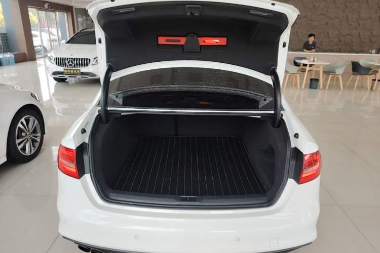 Used Audi A4L 2016 35 TFSI Collection Edition S line Comfort Model Trunk