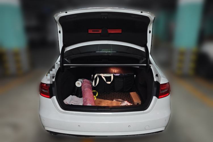 Used Audi A4L 2016 35 TFSI Automatic Comfort Model Trunk