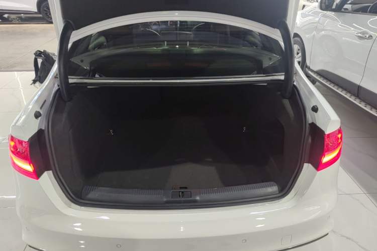 Used Audi A4L 2016 35 TFSI Collection Edition S line Comfort Model Trunk