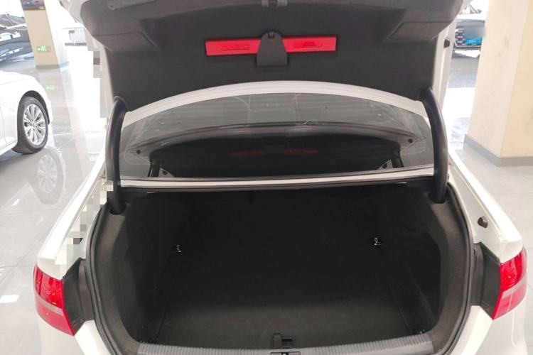 Used Audi A4L 2016 35 TFSI Collector's Edition Automatic Standard Model Trunk