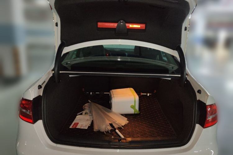 Used Audi A4L 2016 35 TFSI Collector's Edition Automatic Standard Model Trunk