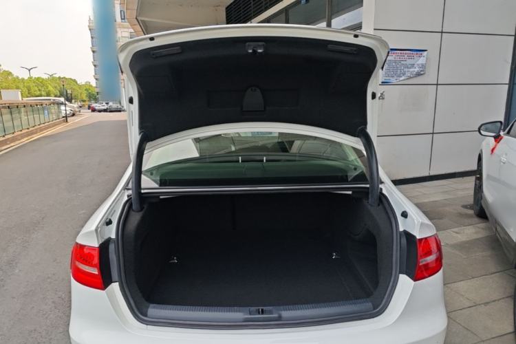 Used Audi A4L 2016 35 TFSI Collector's Edition Automatic Standard Model Trunk
