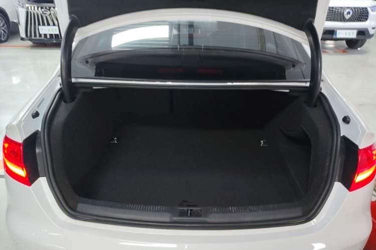 Used Audi A4L 2016 35 TFSI Collector's Edition Automatic Standard Model Trunk