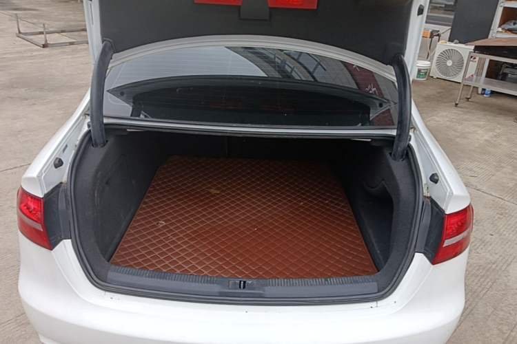 Used Audi A4L 2016 35 TFSI Collector's Edition Automatic Standard Model Trunk
