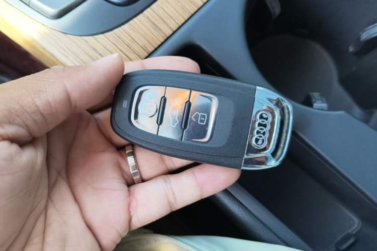 Used Audi A4L 2016 35 TFSI Collection Edition S line Luxury Model Vehicle Key