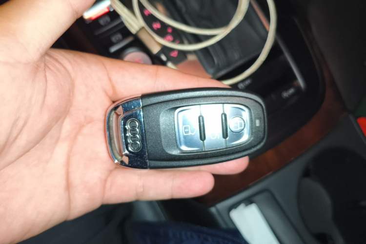 Used Audi A4L 2016 35 TFSI Automatic Comfort Model Vehicle Key
