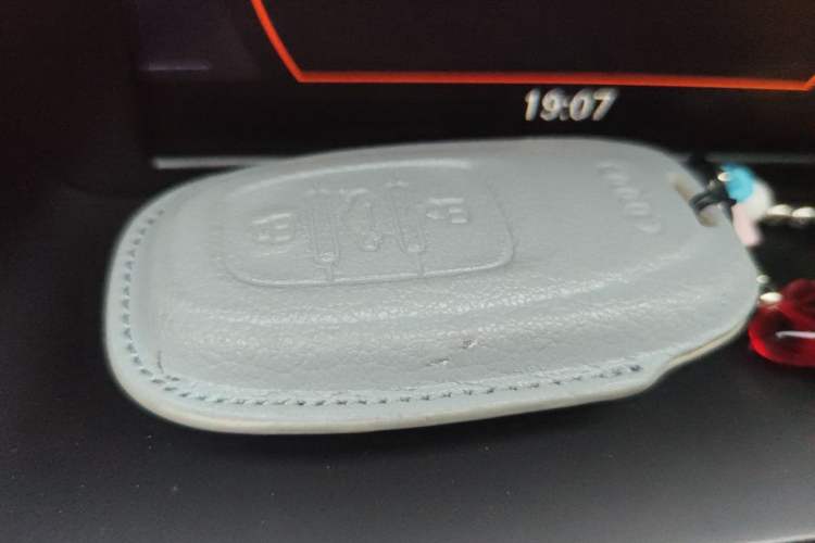 Used Audi A4L 2016 35 TFSI Collector's Edition Automatic Standard Model Vehicle Key