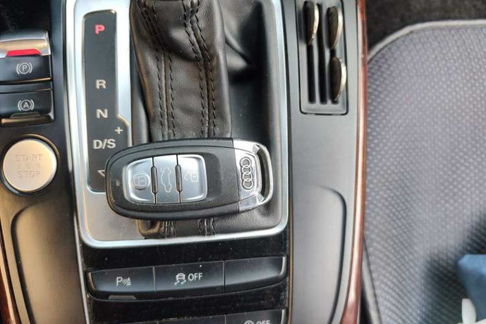 Used Audi A4L 2016 35 TFSI Collection Edition S line Comfort Model Vehicle Key