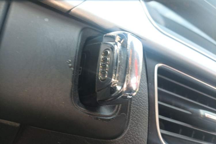 Used Audi A4L 2016 30 TFSI Collector's Edition Automatic Comfort Model Vehicle Key