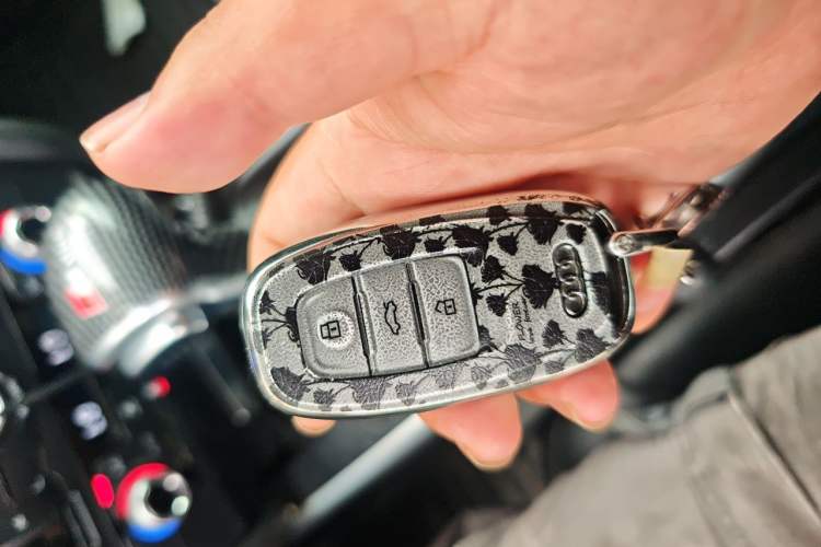 Used Audi A4L 2016 35 TFSI Collector's Edition Automatic Standard Model Vehicle Key