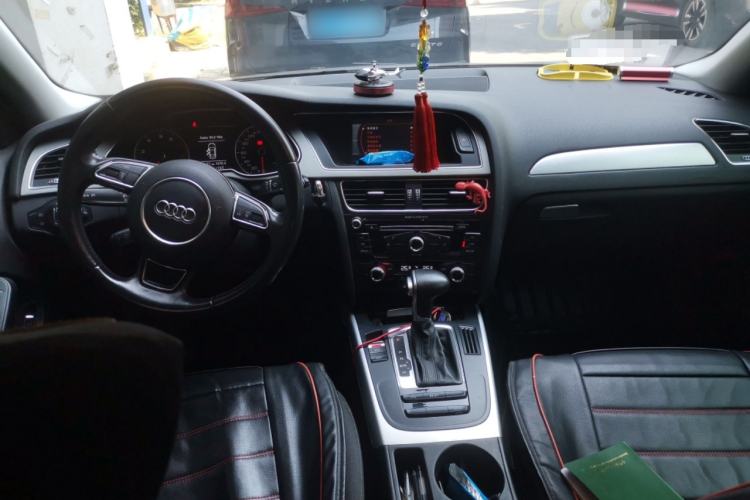 Used Audi A4L 2016 35 TFSI Collector's Edition Automatic Standard Model Center Console