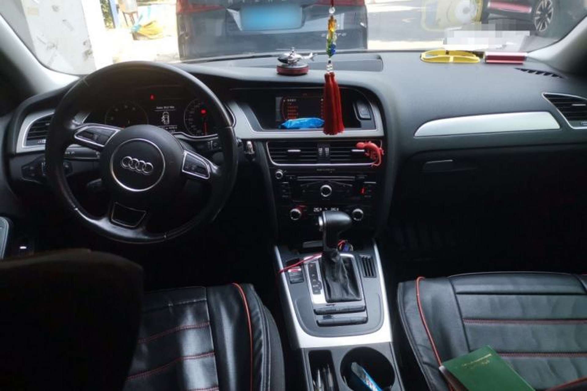 Used Audi A4L 2016 35 TFSI Collector's Edition Automatic Standard Model Center Console