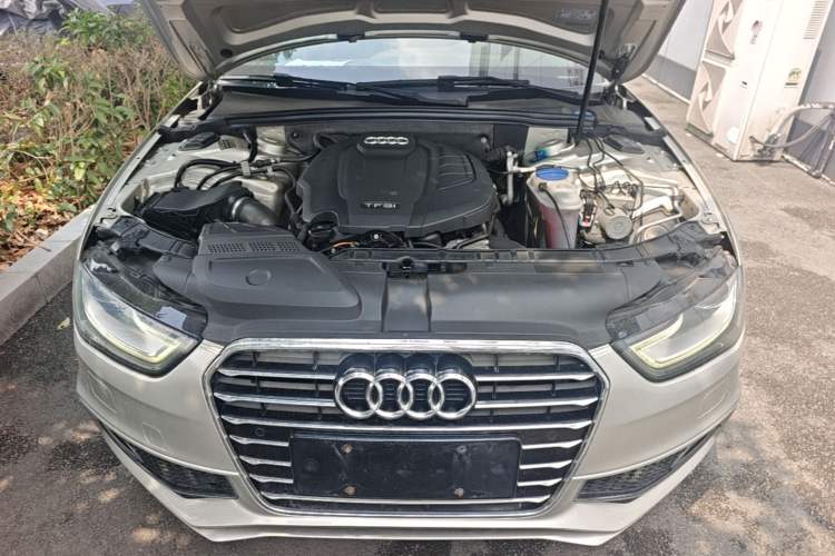 Used Audi A4L 2016 35 TFSI Collection Edition S line Comfort Model Engine Bay
