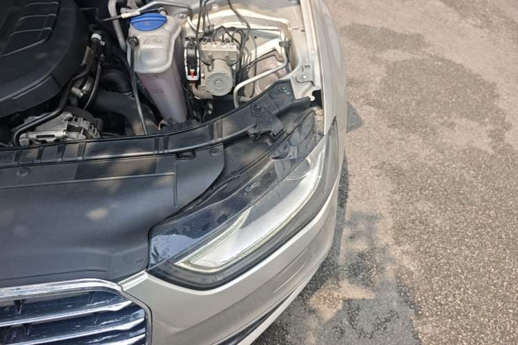 Used Audi A4L 2016 35 TFSI Collection Edition S line Comfort Model Engine Bay Left