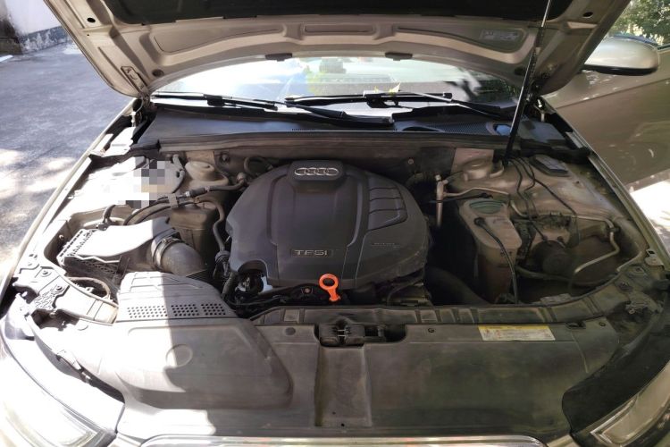 Used Audi A4L 2016 35 TFSI Collection Edition S line Comfort Model Engine Bay