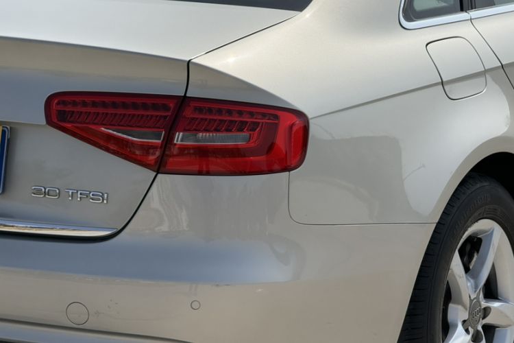 Used Audi A4L 2016 30 TFSI Collector's Edition Automatic Comfort Model Exterior 8