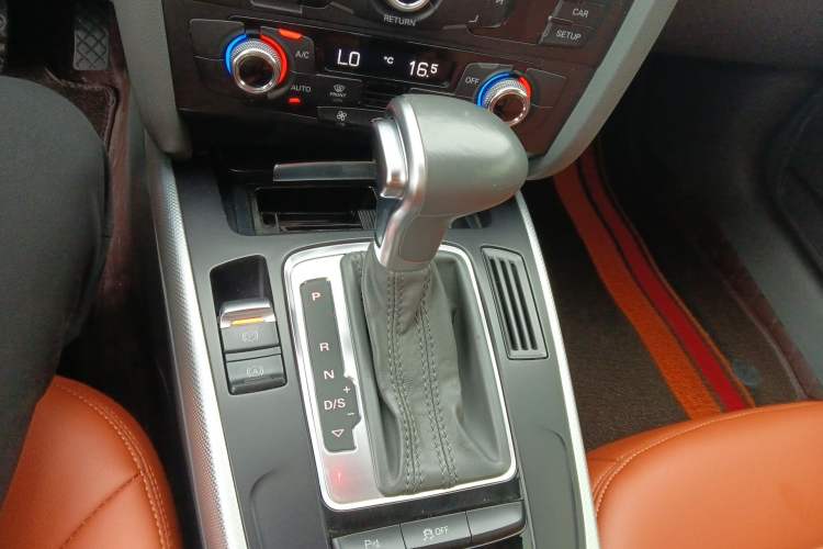Used Audi A4L 2016 35 TFSI Automatic Standard Model Gear Lever