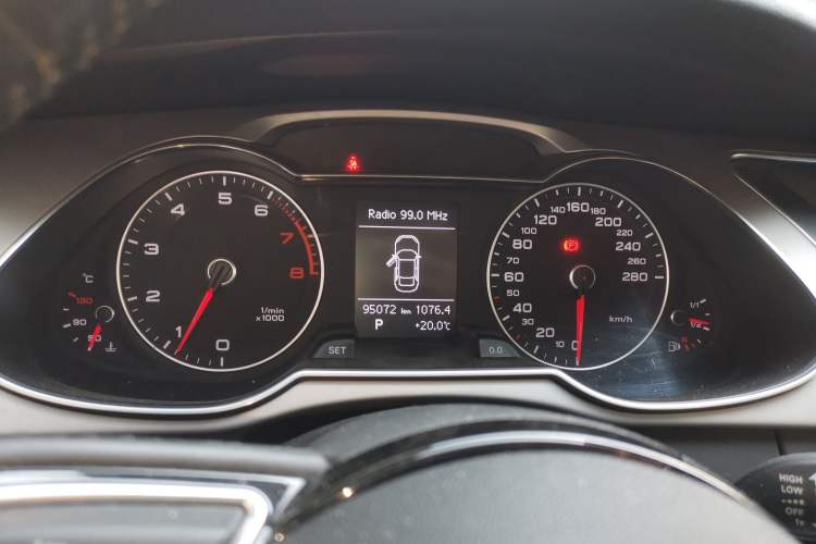 Used Audi A4L 2016 35 TFSI Collector's Edition Automatic Standard Model Instrument Cluster