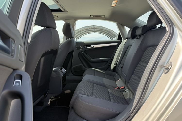 Used Audi A4L 2016 30 TFSI Collector's Edition Automatic Comfort Model Interior 2