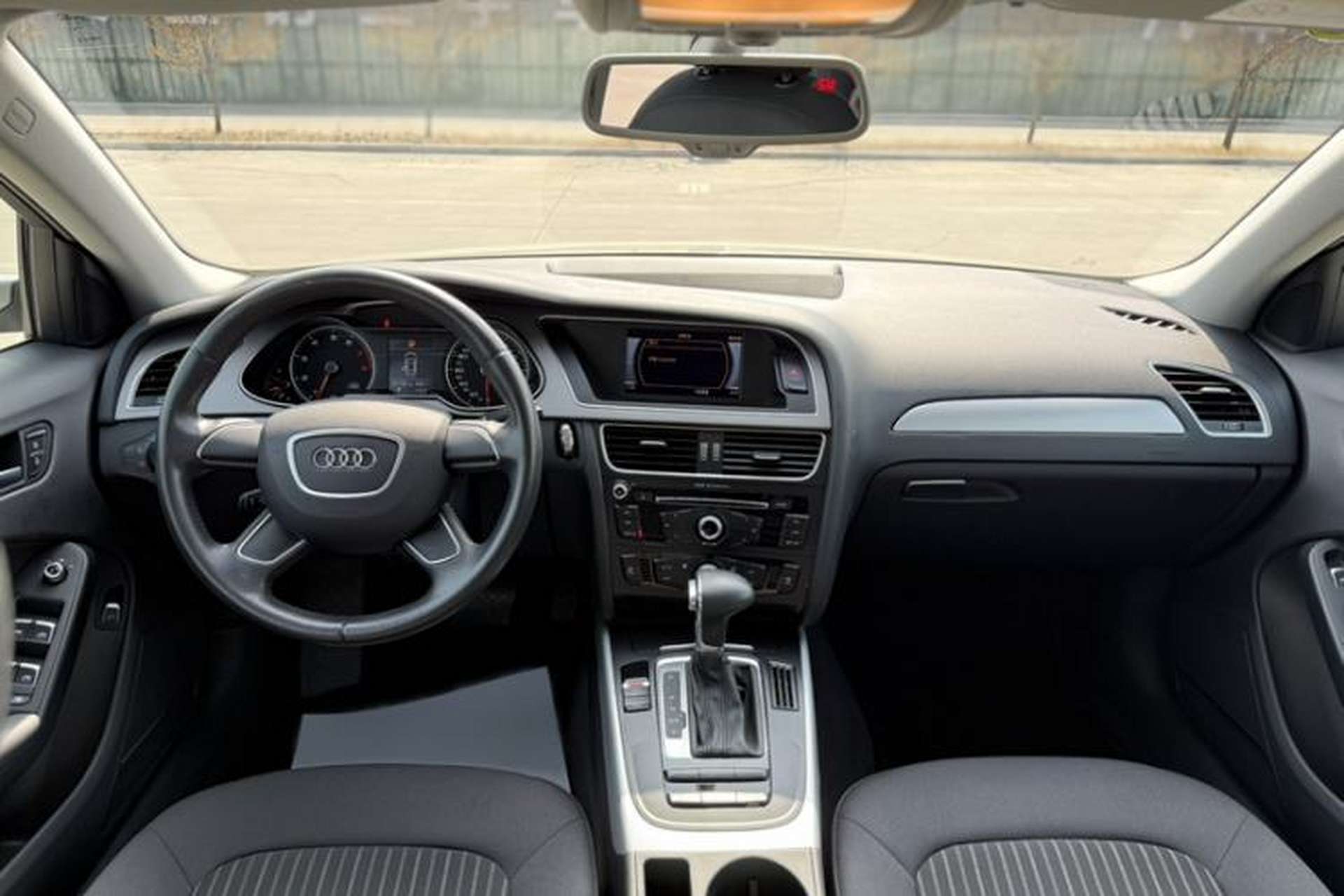 Used Audi A4L 2016 30 TFSI Collector's Edition Automatic Comfort Model Interior 5