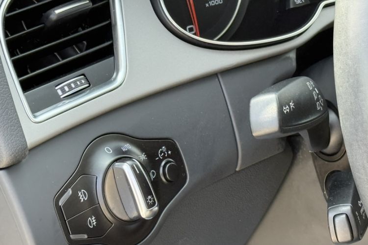 Used Audi A4L 2016 30 TFSI Collector's Edition Automatic Comfort Model Interior 6