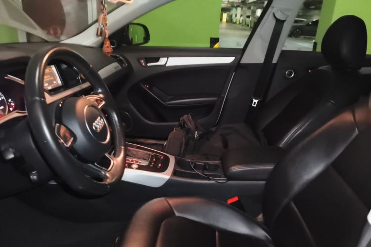 Used Audi A4L 2016 45 TFSI Collection Edition quattro Personalized Sports Model Left Front Seat