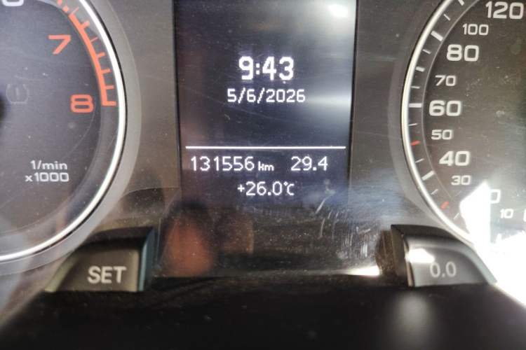 Used Audi A4L 2016 35 TFSI Collection Edition S line Comfort Model Odometer Close Up
