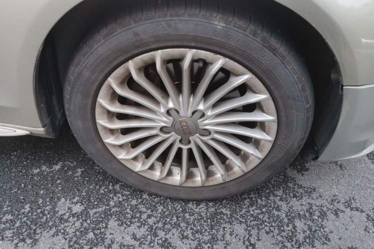 Used Audi A4L 2016 35 TFSI Collector's Edition Automatic Standard Model Right Front Wheel Hub