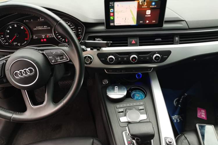 Used Audi A4L 2017 40 TFSI Fashion Model Audio And AC Panel
