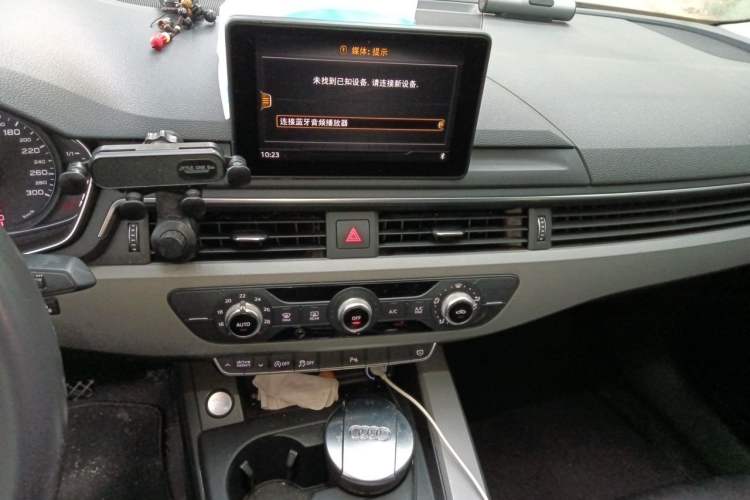 Used Audi A4L 2017 Plus 40 TFSI Ambition Model Audio And AC Panel