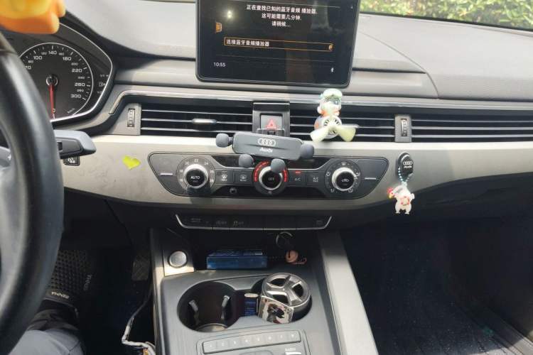 Used Audi A4L 2017 Plus 40 TFSI Ambition Model Audio And AC Panel