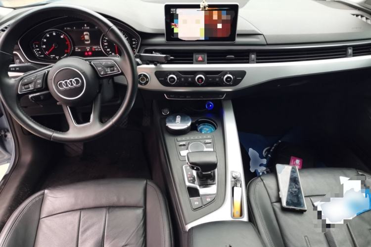 Used Audi A4L 2017 40 TFSI Fashion Model Center Console