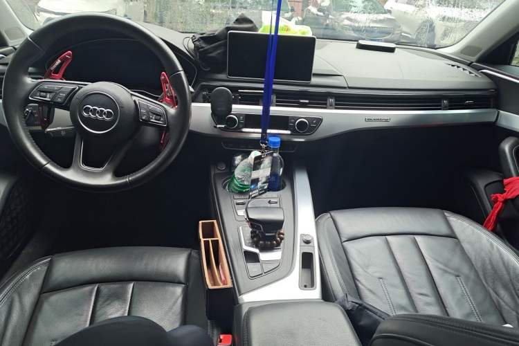 Used Audi A4L 2017 Plus 40 TFSI Sport Model Center Console