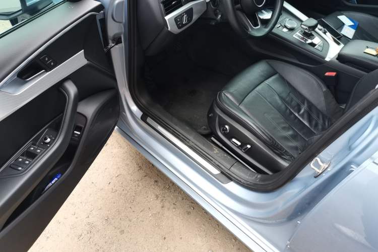 Used Audi A4L 2017 40 TFSI Fashion Model Driver Seat