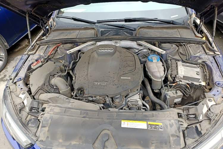 Used Audi A4L 2017 Plus 40 TFSI Ambition Model Engine Bay