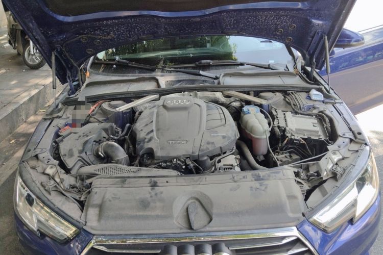 Used Audi A4L 2017 Plus 40 TFSI Ambition Model Engine Bay