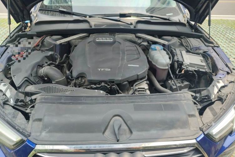 Used Audi A4L 2017 Plus 40 TFSI Ambition Model Engine Bay
