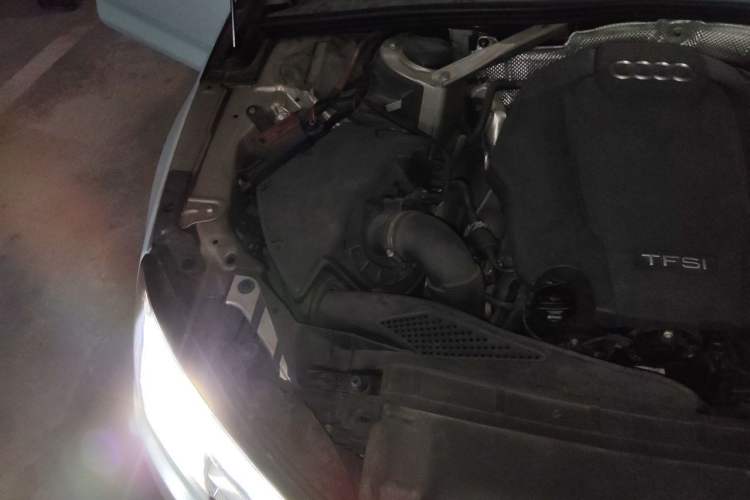 Used Audi A4L 2017 Plus 40 TFSI Ambition Model Engine Bay Right
