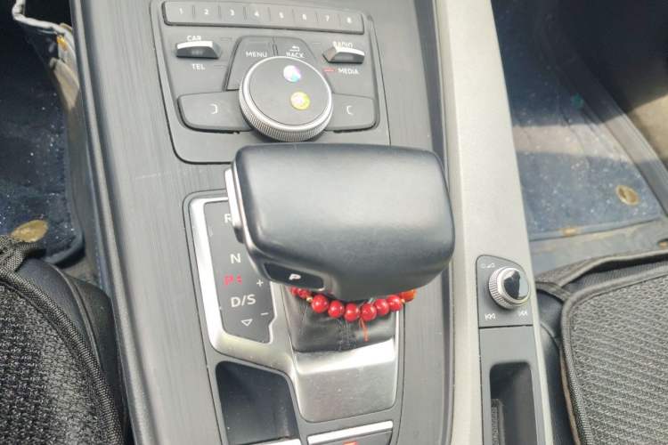 Used Audi A4L 2017 Plus 40 TFSI Ambition Model Gear Lever